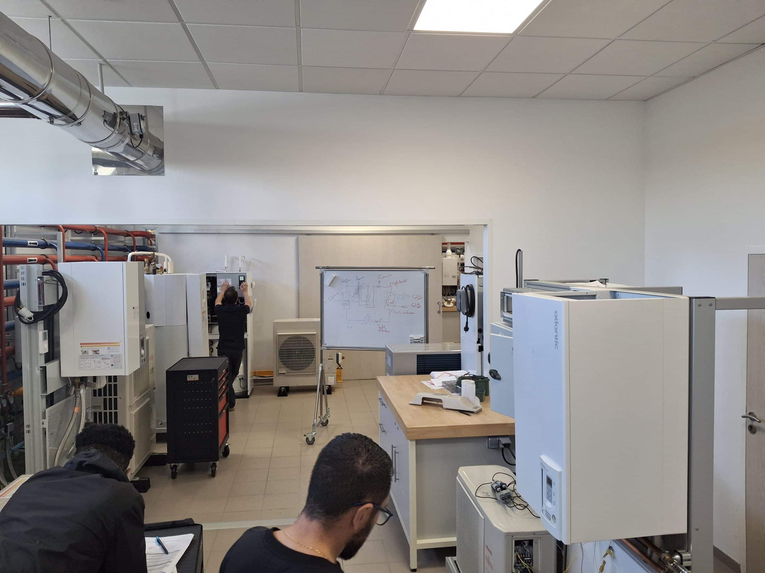 des professionnels qualifiés et formés